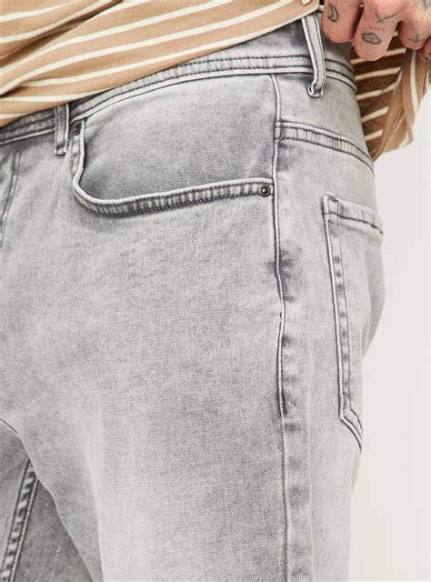 Buy Men Regular Fit Washed Jeans Online at just Rs. 1499.0 ...