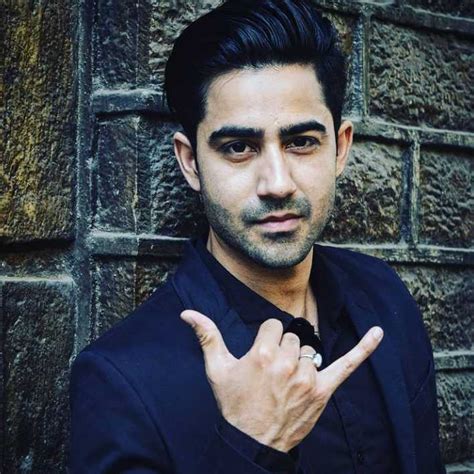 Naveen Pandita Actor | Model, Biography TV Star