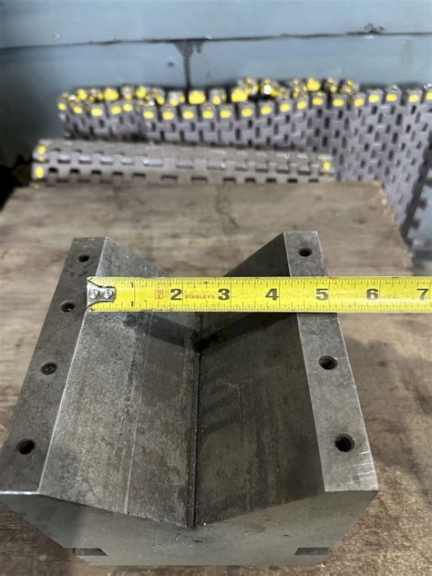 4-3/8″ SUBURBAN TOOL V-BLOCK 90 DEGREE SET. STOCK # 0255524 | G-2000 Inc.