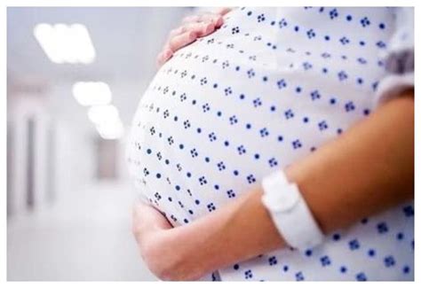 怀孕五个月后数胎动，若发生以下几种情况，可能是胎儿在向你求救_12小时