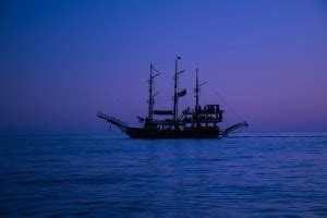 AZOHP10647 Blue Sky Pirate Vessel Ship Craft Boat Paper Print ...