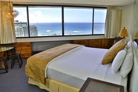 MARINA TOWER WAIKIKI (Honolulu, Hawaii) - Hotel Reviews, Photos, Rate ...