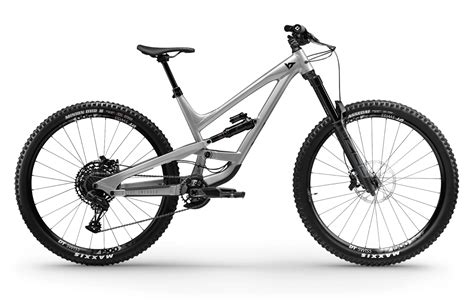 2021 YT Capra Base AL 29 - Specs, Reviews, Images - Mountain Bike Database