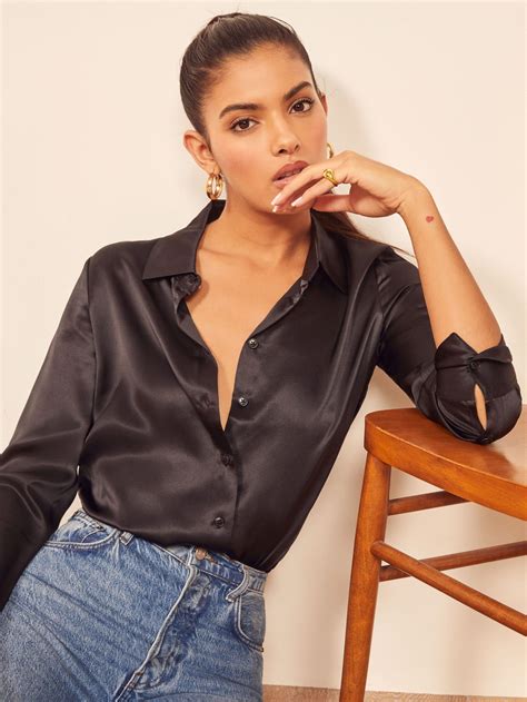 Sky Relaxed Silk Top | Black satin shirt, Silk shirt outfit, Satin ...