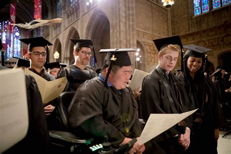 Baccalaureate offers seniors a reflection on service, humility and hope