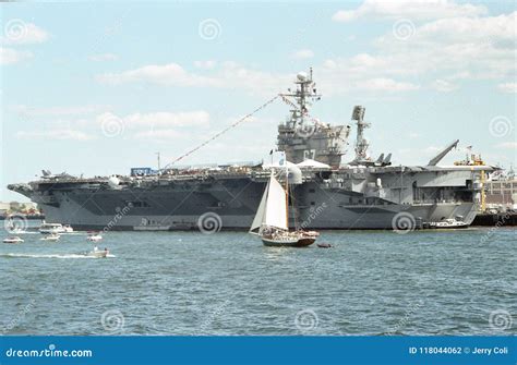 USS John F. Kennedy CV-67 Aircraft Carrier Editorial Photography ...