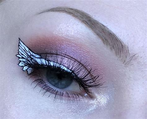 eye makeup wings