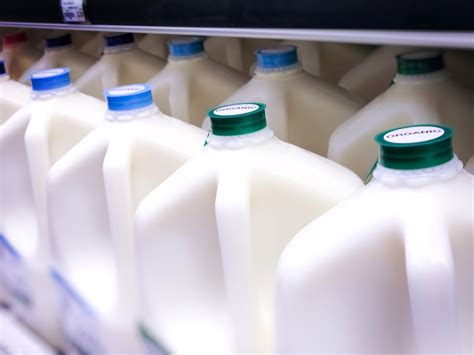 Woman's claim that her family drinks 12 gallons of milk a week sparks ...
