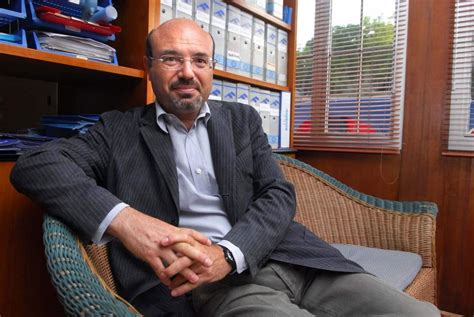 Teoría de Pino Aprile: La inteligencia va en camino de desaparecer ...