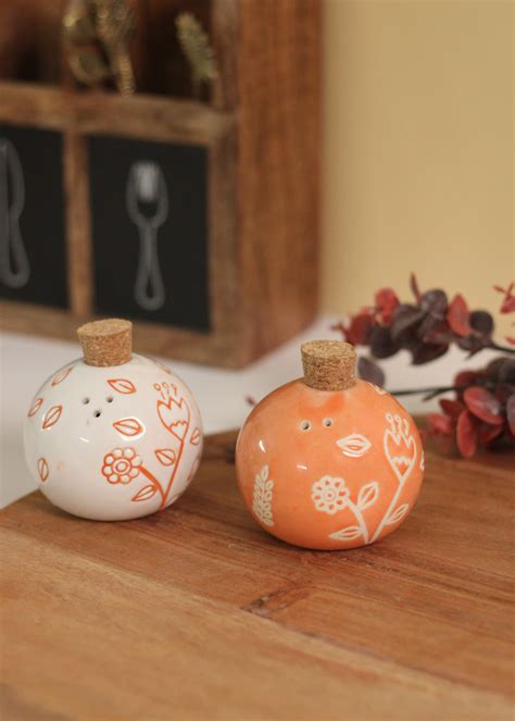 Salt & Pepper Shakers at the Lowest Prices in India – WeavingHomes