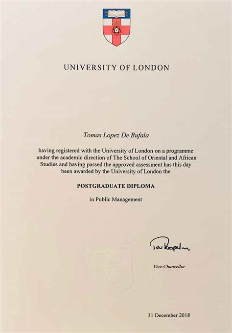 剑桥大学硕士文凭,英国毕业证底纹 - 蓝玫留学机构