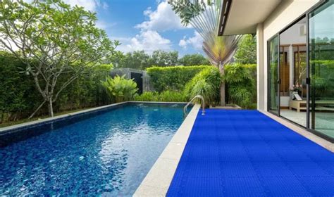 Are Rubber Matter Recyclable Flooring Options? | Flooring Inc.