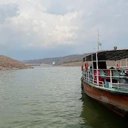 Sri Bhramaramba Ammavari Shakti Peetham Temple, Srisailam - Hindu ...