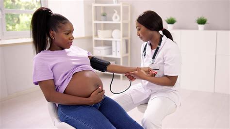 Low Blood Pressure in Pregnancy: Causes, What to Do, What to Eat