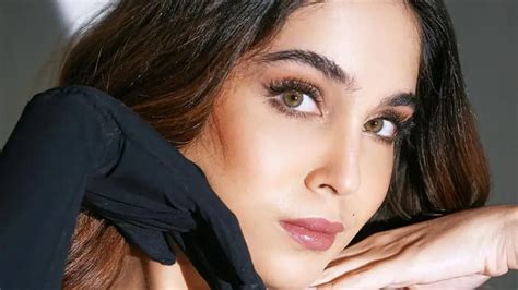 Sharvari Wagh joins Hrithik Roshan for War 2; joins Deepika and Katrina ...