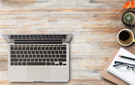 Computer Table Top View 的图像结果