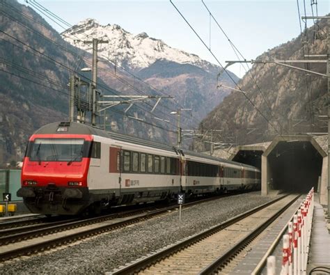 Gotthard Base Tunnel: Train Carries Passengers Through Longest Tunnel ...