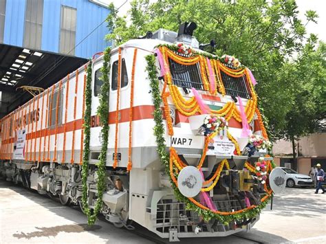 Banaras rail engine factory rolls out its 2500th electric locomotive