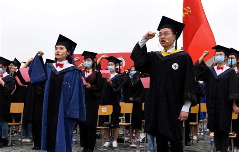 郑州大学：特殊的毕业季，特别的毕业典礼-大河报网