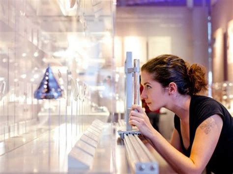 Revolution: The First 2000 Years of Computing | Meer
