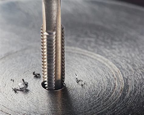 Drill Hole Size Calculator for Tapped Threads | Bossard India