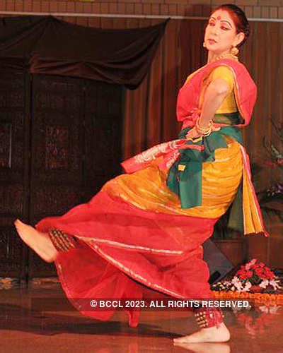 Tamanna Rahman performs at the 112th birth anniversary celebration of ...