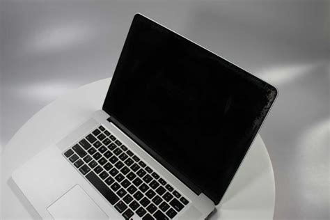 2014 Apple MacBook Pro Core i7 2.2GHz 15"