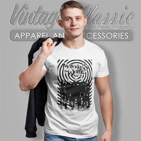 Motionless In White Shirt Photo Band - Vintagenclassic Tee