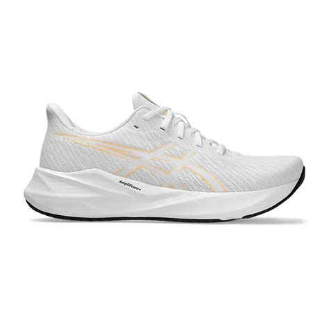 Asics Men White-Multi Versablast 4 Shoes – MetroActiv