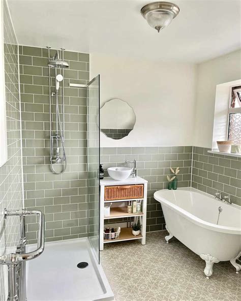 21 Sage Green Bathroom Ideas You'll Love for Years to Come | Green tile ...