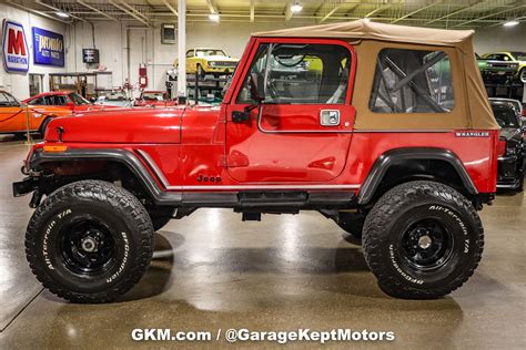 Lifted 1990 Jeep Wrangler (YJ) Looks Pretty Yet Cheap in 350ci, V8-Swapped Red - autoevolution