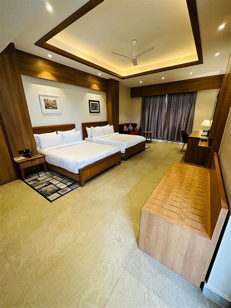 MANOHARI THE TEA RETREAT (Nogaghuli 1/177 Orr) - Specialty Inn Reviews ...