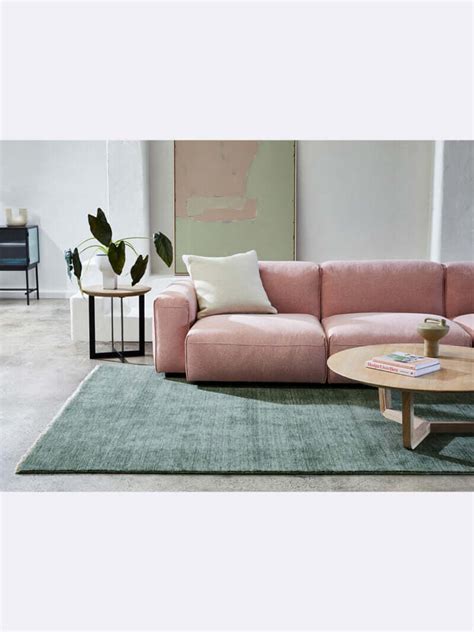 "LILLYPAD Hand Loom Rugs – Artisan Craftsmanship,