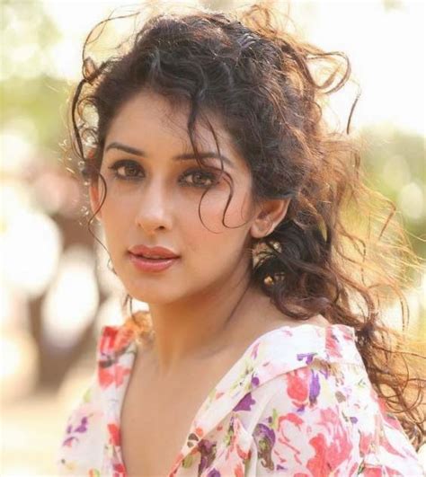 Sameksha singh Biodata, Movies, Net-worth, Age, New Movies, Affairs ...