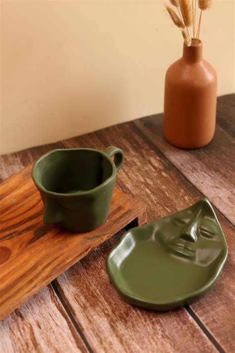 Abstract Face Cup and Saucer- Green – Craftribal