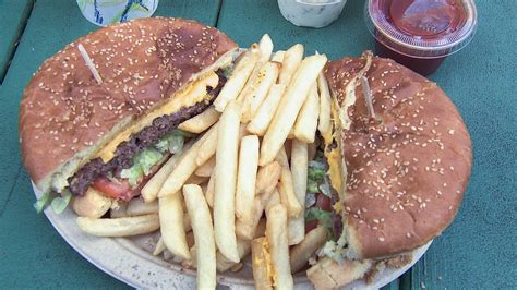 5 drive-in burgers in Western Washington to satisfy your greasy food ...