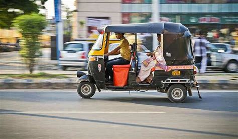 COVID-19: 72-Year-Old Beggar Donates Rice, Cash To The Needy | Femina.in