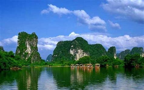 英文版关于桂林旅游景点的介绍_word文档在线阅读与下载_免费文档
