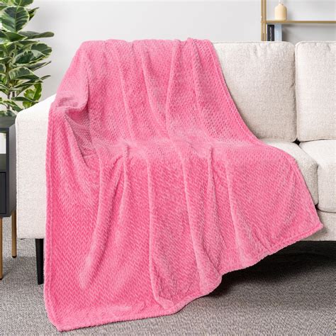 PAVILIA Soft Fleece Hot Pink Throw Blanket for Couch, Lightweight Plush ...