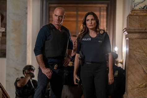 Benson and Stabler Team Up for the Law & Order Premiere Event