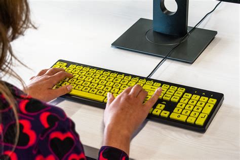 Low Vision Computer Keyboard 的图像结果