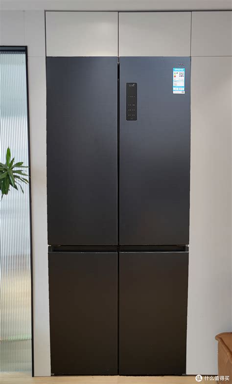 美的（Midea） 冰箱三门210升小型家用 冷冻冷藏节能静音电冰箱迷你 经济实用