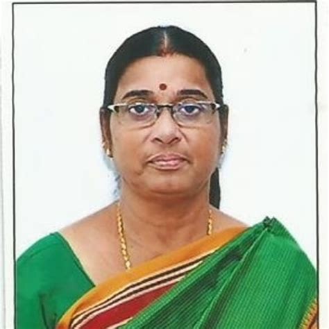 Nandini - English teacher in Chennai - ₹600/h