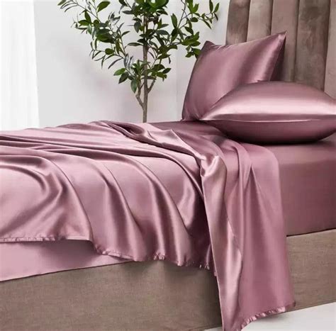 Satin Elastic Fitted Sheets with 2 Pillow Covers – Coolbeds