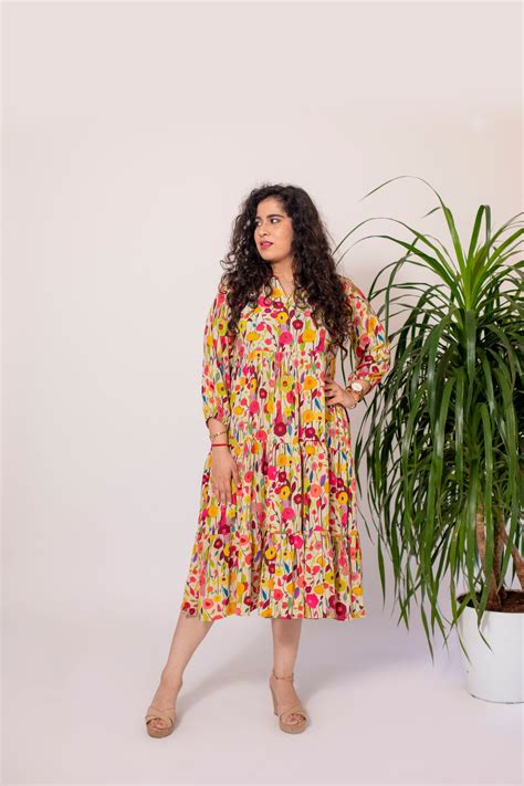 Sand Dune Daisy Layered Dress