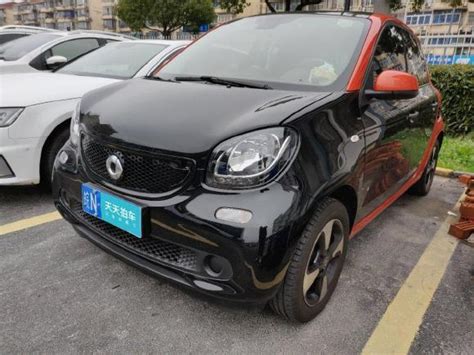 【上海二手车】smartsmart forfour能卖多少钱2018款 1.0L 52千瓦激情版价格评估 8.61万_天天拍车