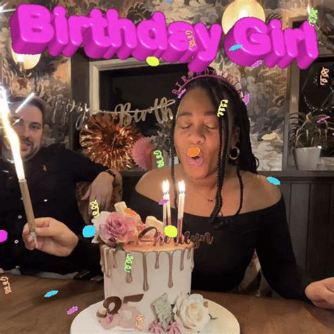 Female Happy Birthday GIFs | GIFDB.com