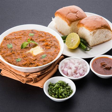 Mumbai street food: 12 best things to eat