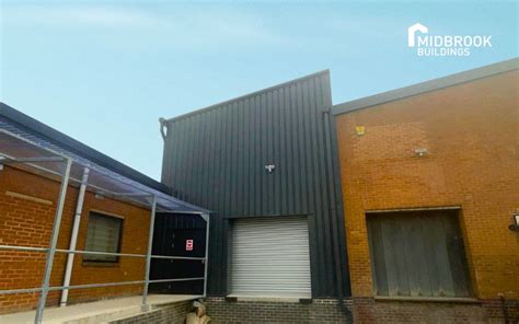 Open Front Building 的图像结果