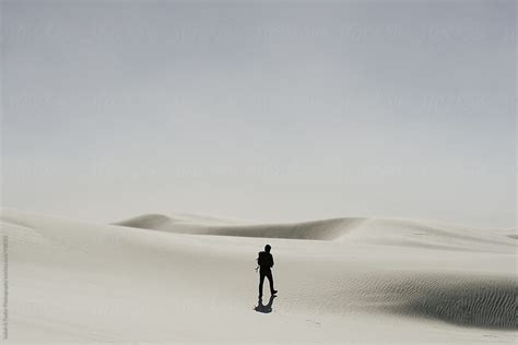 People Walking Away 的图像结果